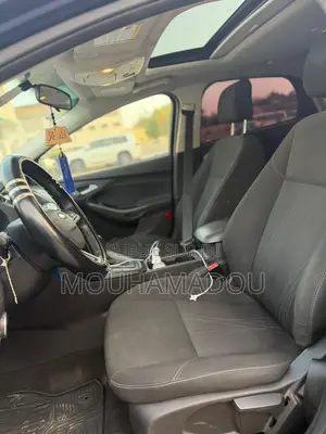 Ford Focus 2017 Bleu