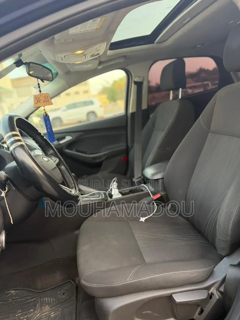 Ford Focus 2017 Bleu