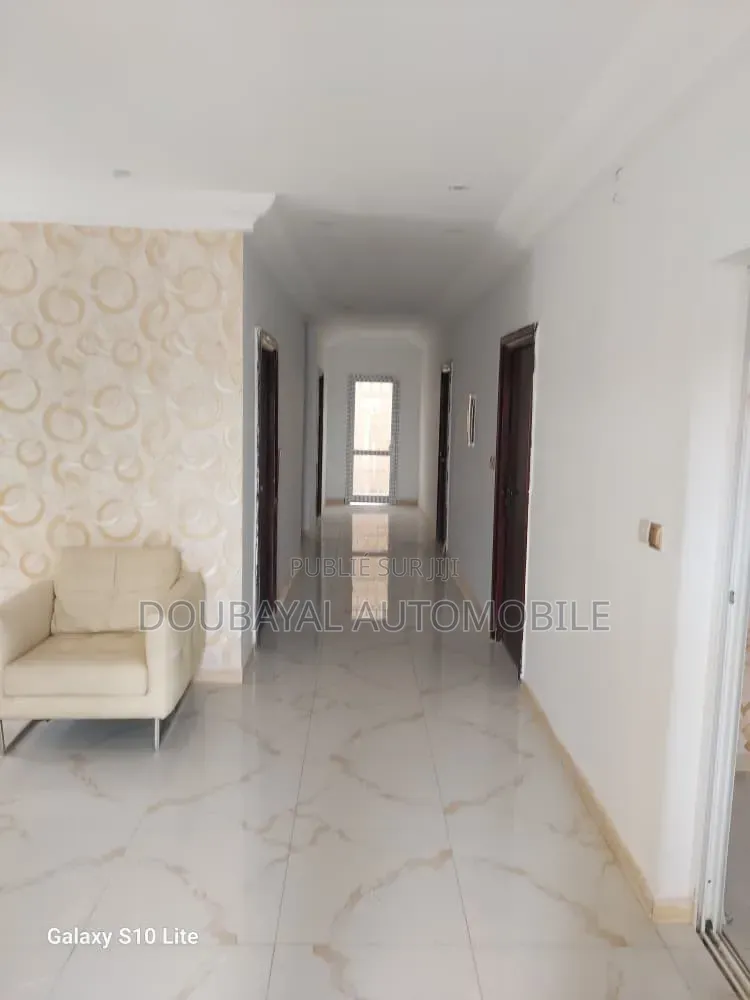 4chbre Villa dans Mbeur Saly, Thiès Sud à Vendre