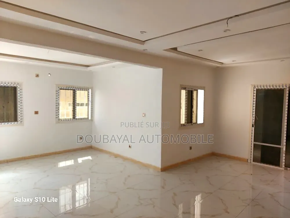 4chbre Villa dans Mbeur Saly, Thiès Sud à Vendre