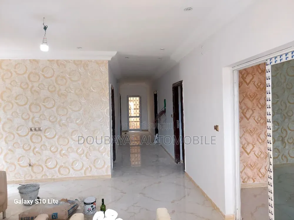 4chbre Villa dans Mbeur Saly, Thiès Sud à Vendre