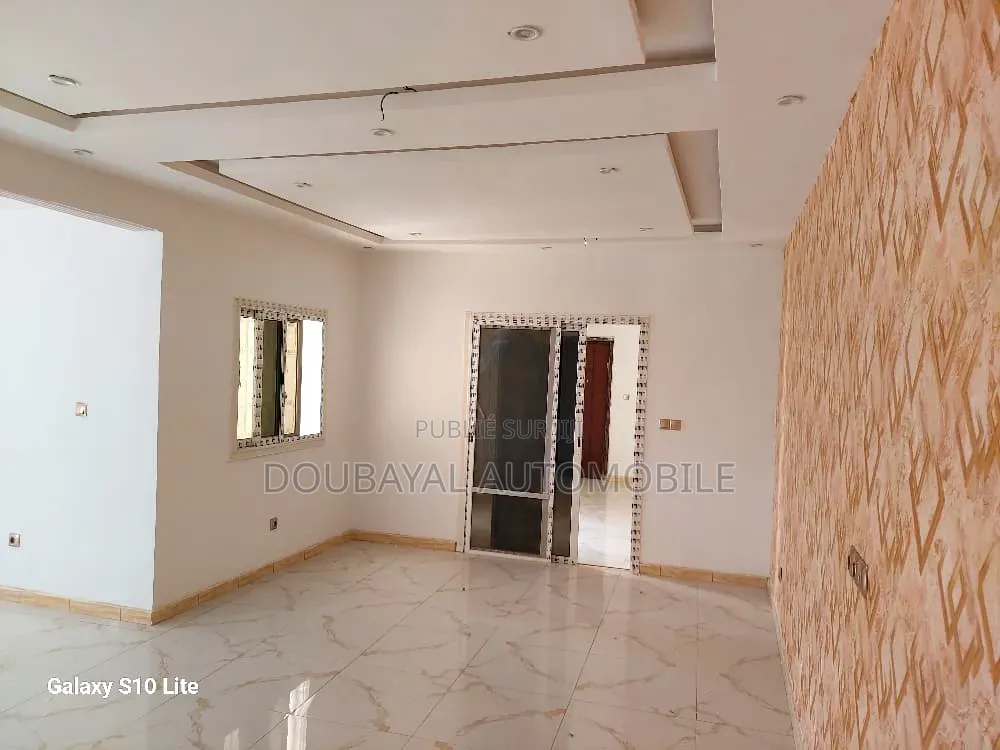 4chbre Villa dans Mbeur Saly, Thiès Sud à Vendre