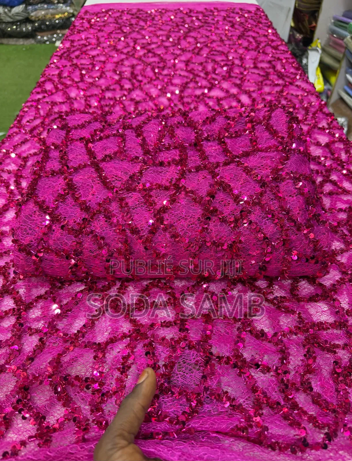 Dentelle Bb Bineta Disponible 5000/Yard