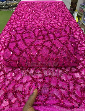 Dentelle Bb Bineta Disponible 5000/Yard