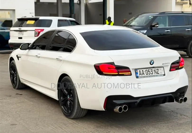 BMW 5 Series 2015 Blanc