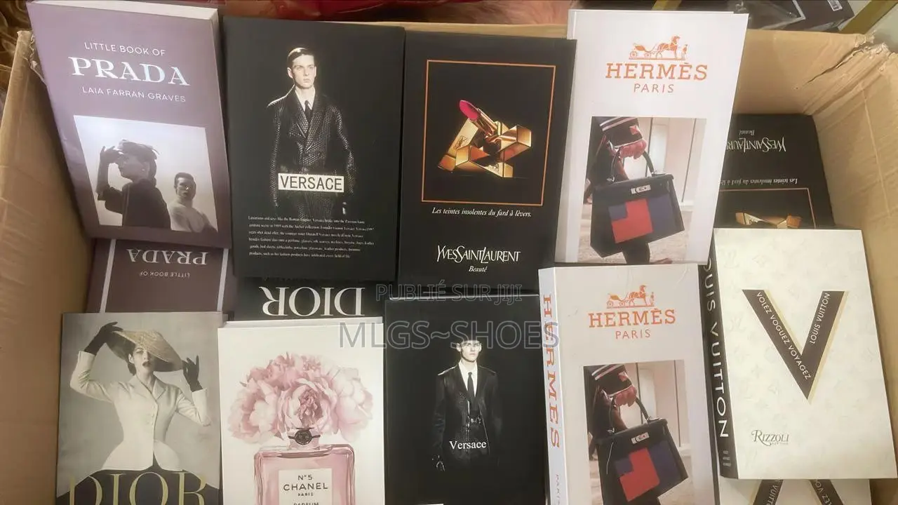 Faux Livre De Décoration