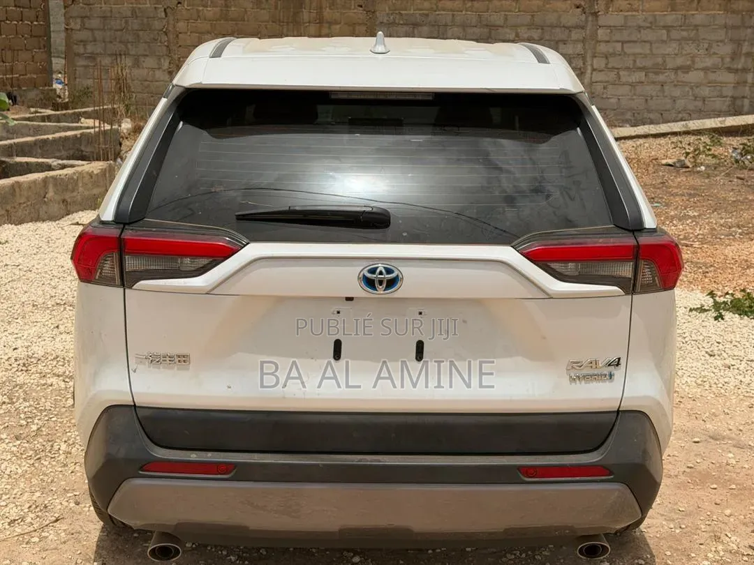 Toyota RAV4 2022 Blanc