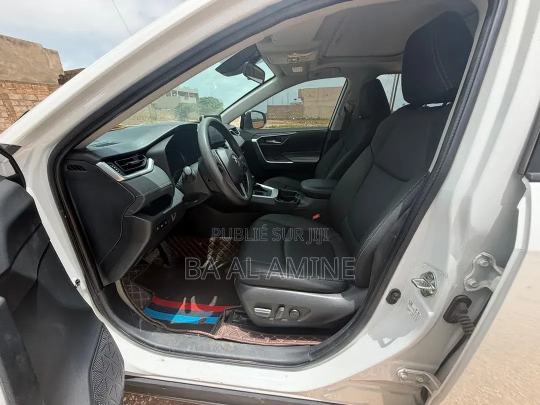 Toyota RAV4 2022 Blanc