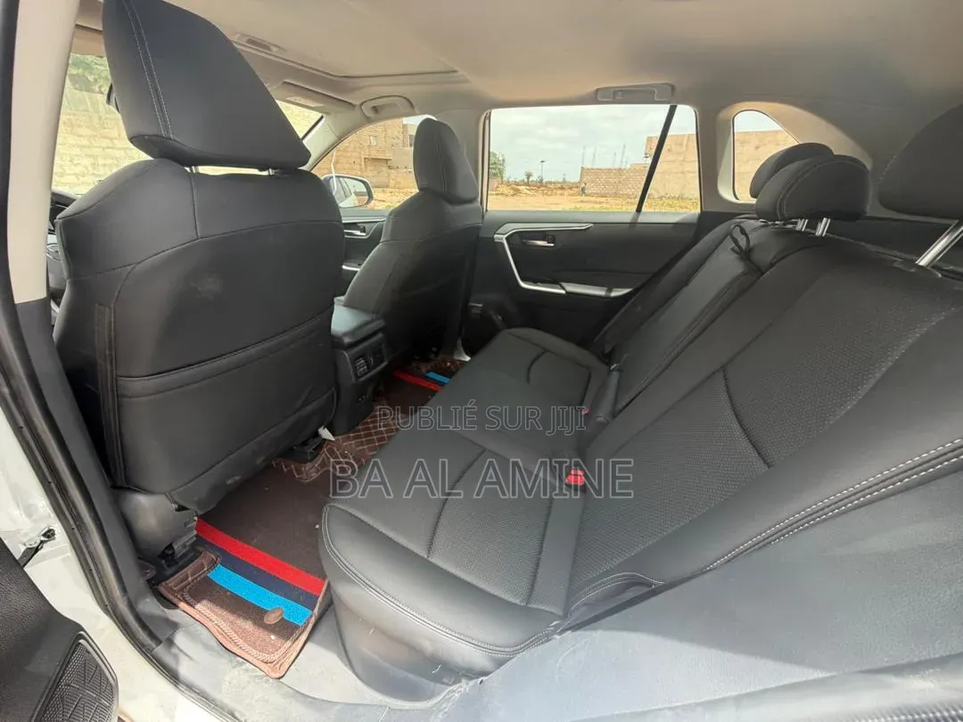 Toyota RAV4 2022 Blanc