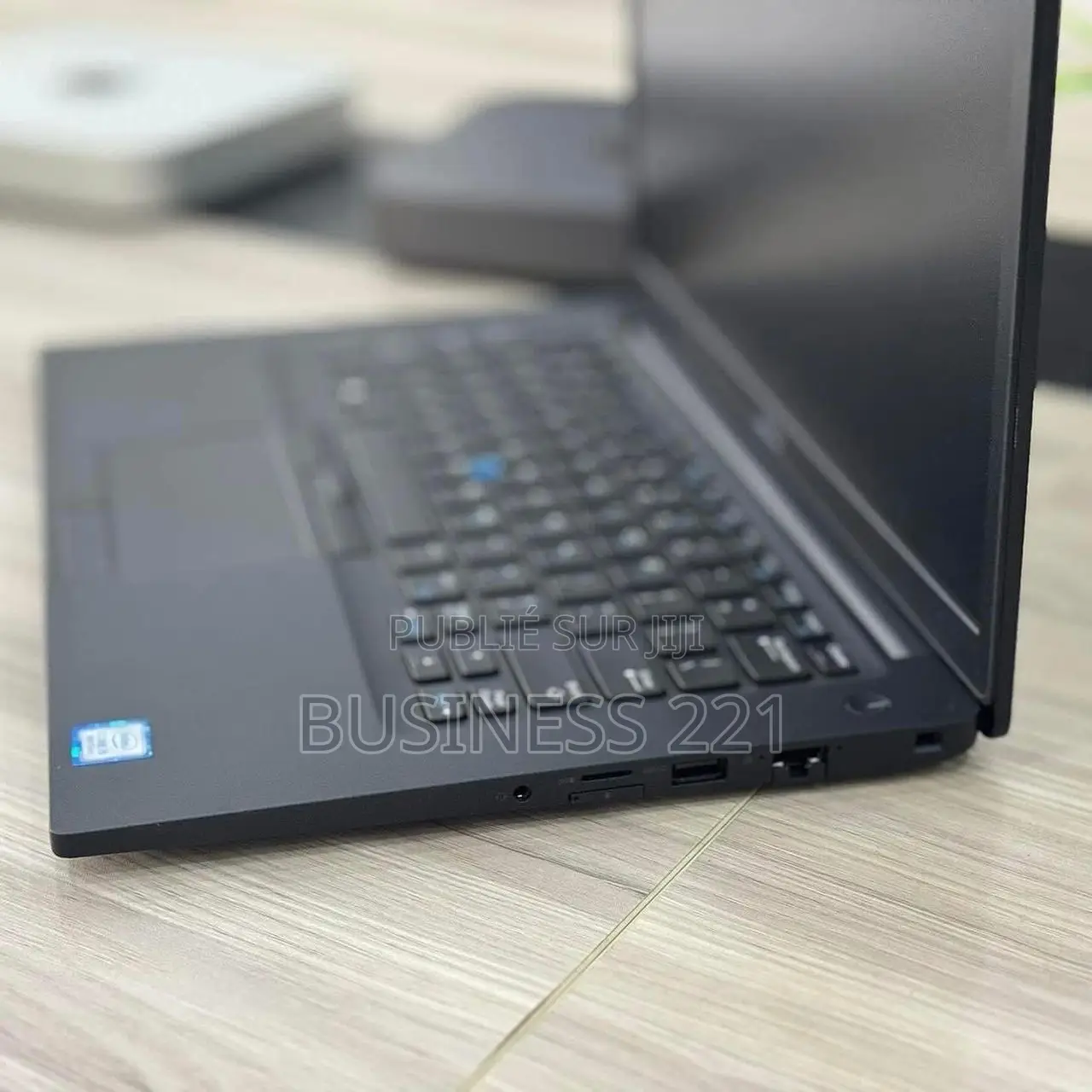 Nouveau Dell Latitude 7490 8GB Intel Core i5 SSD 256GB