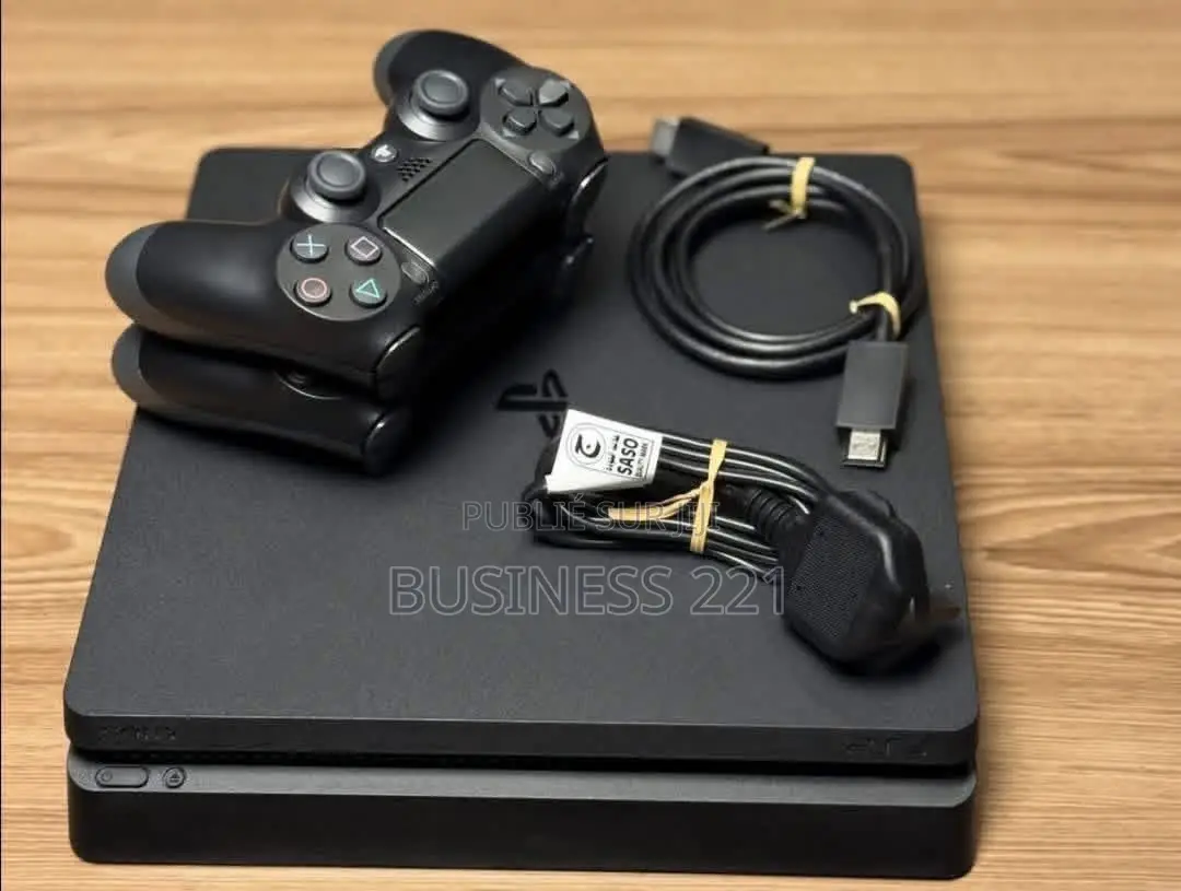 Playstation 4 Slim