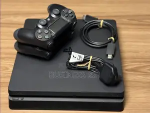 Playstation 4 Slim