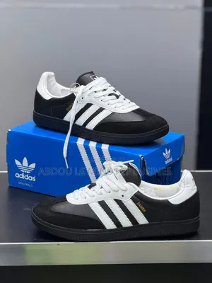 Adidas Samba Noir-Blanc Disponible