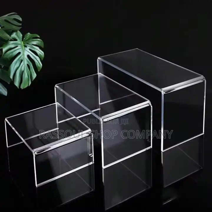 Presentoir Acrylique 3 Pièces Prix:10000f Contact Whatsapp