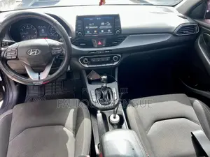 Hyundai Elantra 2019 Gris