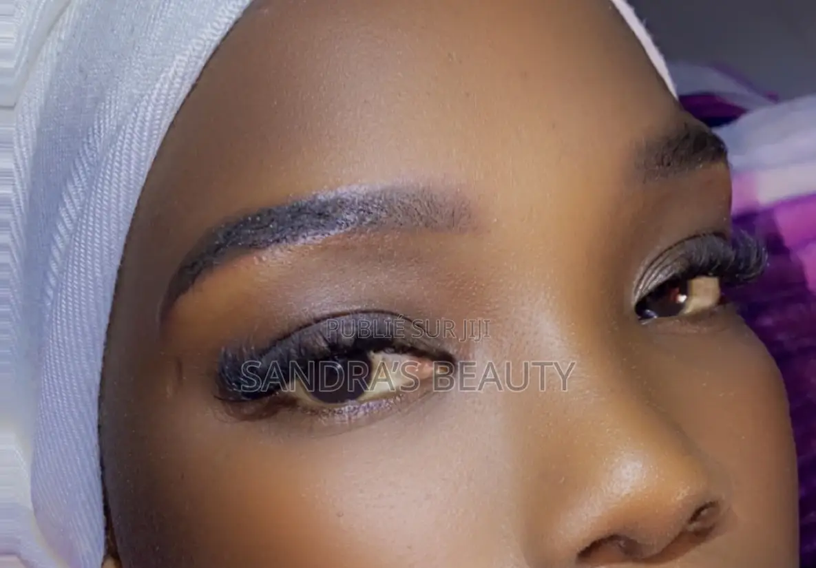 Extension De Cils