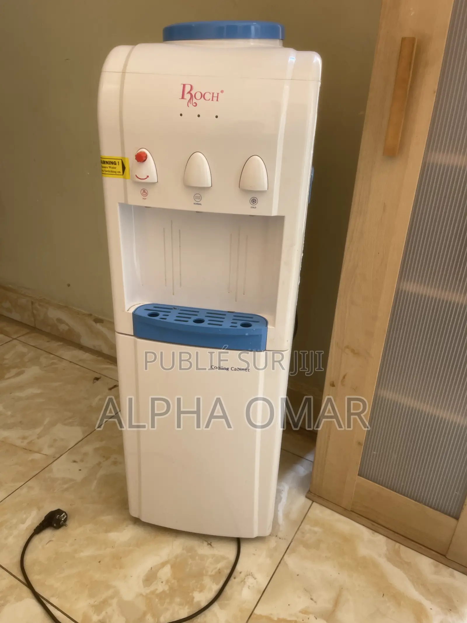 Réfrigérateur + Fontaine À Eau en Bon État