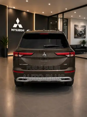 Mitsubishi Outlander 2022 Marron