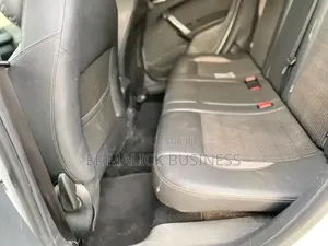 Peugeot 2008 2015 Blanc