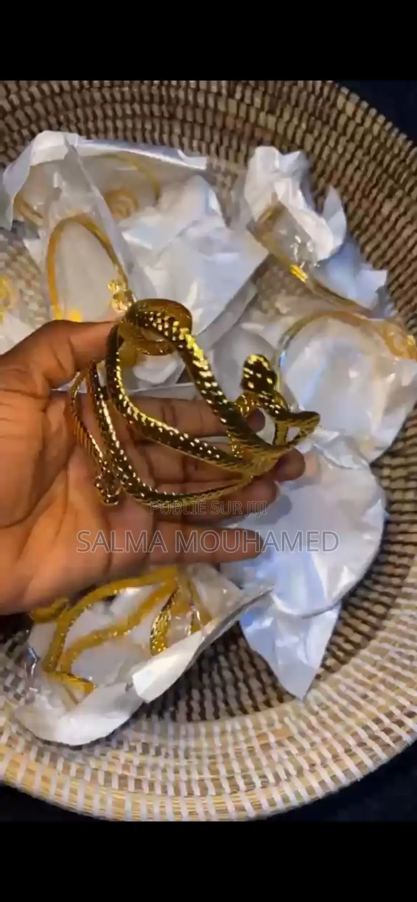 Je Vend Des Robe Et Bijoux