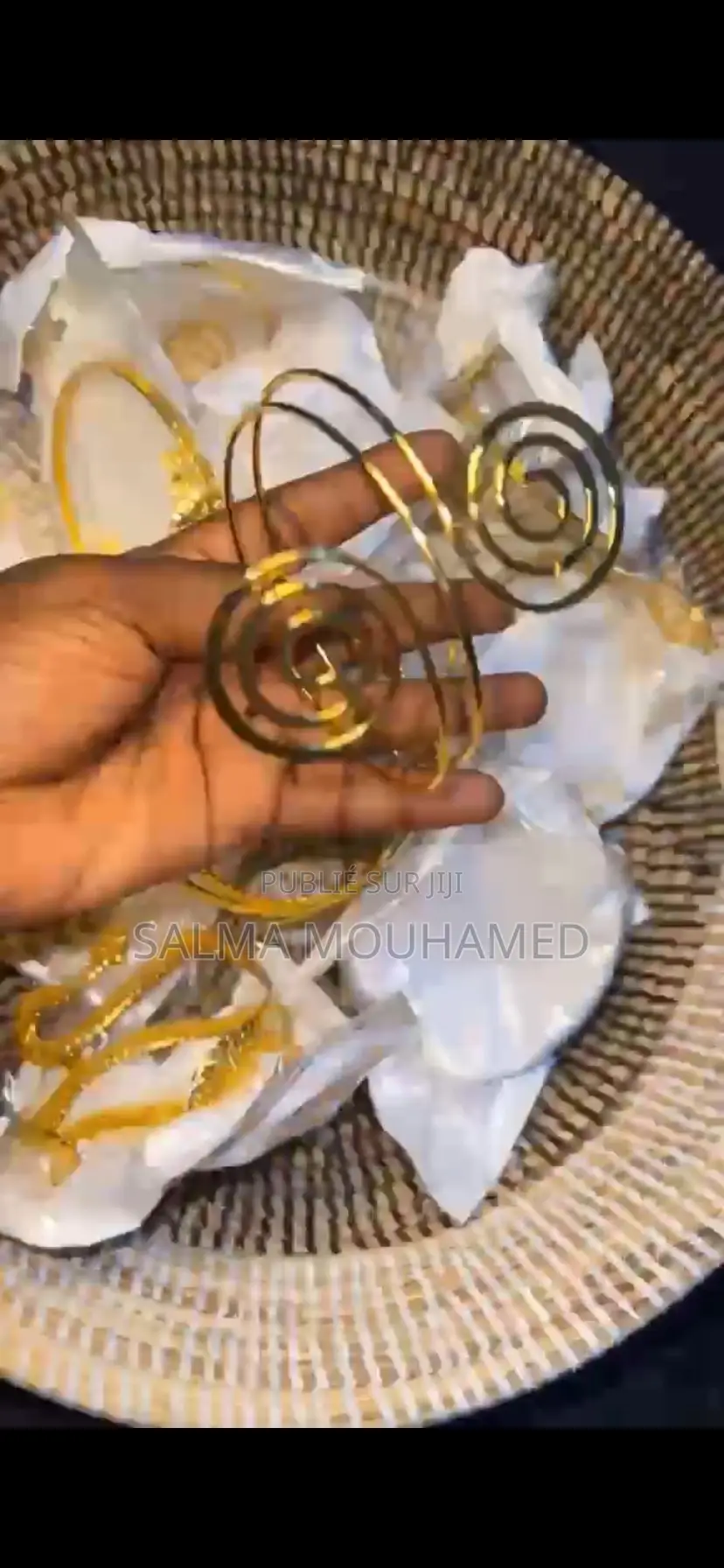 Je Vend Des Robe Et Bijoux