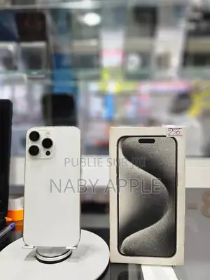 Nouveau Apple iPhone 15 Pro Max 256 GB Blanc
