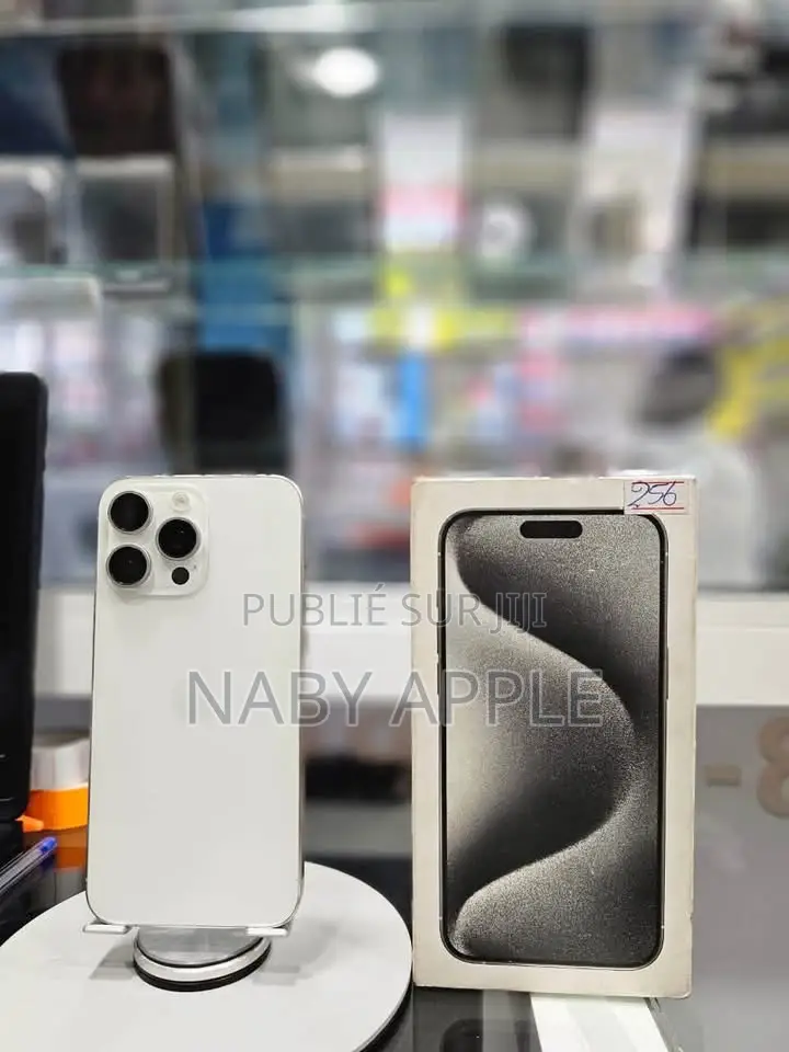 Nouveau Apple iPhone 15 Pro Max 256 GB Blanc