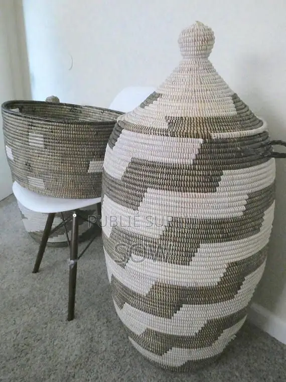 Gros Panier De Linge