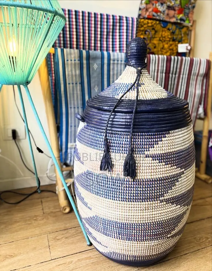 Gros Panier De Linge