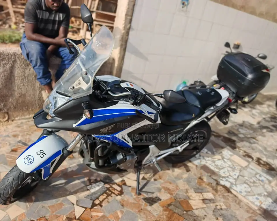 Nouveau Honda NC700X 2013 Bleu