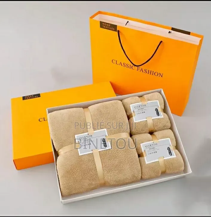 Serviette Microfibre Neuves De Bonnes Qualités