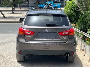 Mitsubishi Outlander 2018 Marron