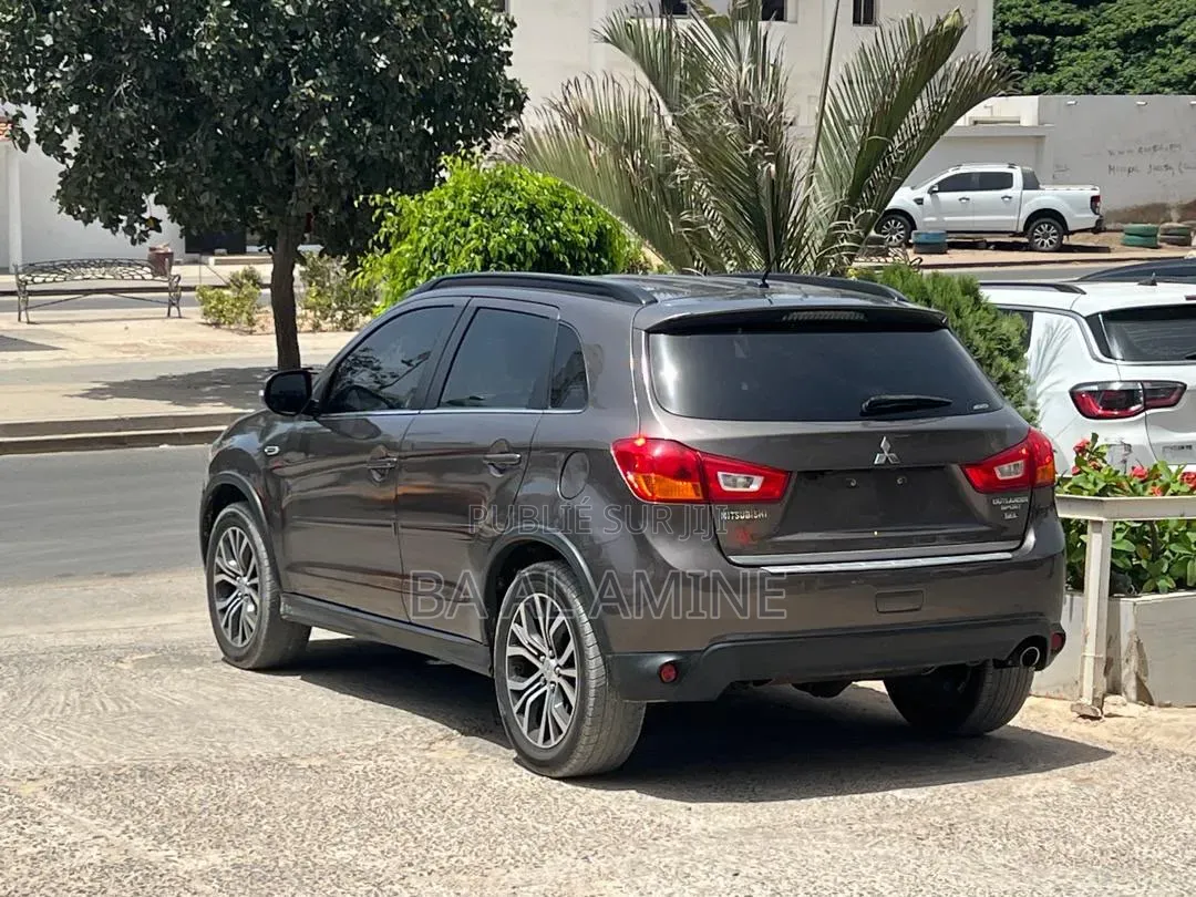 Mitsubishi Outlander 2018 Marron