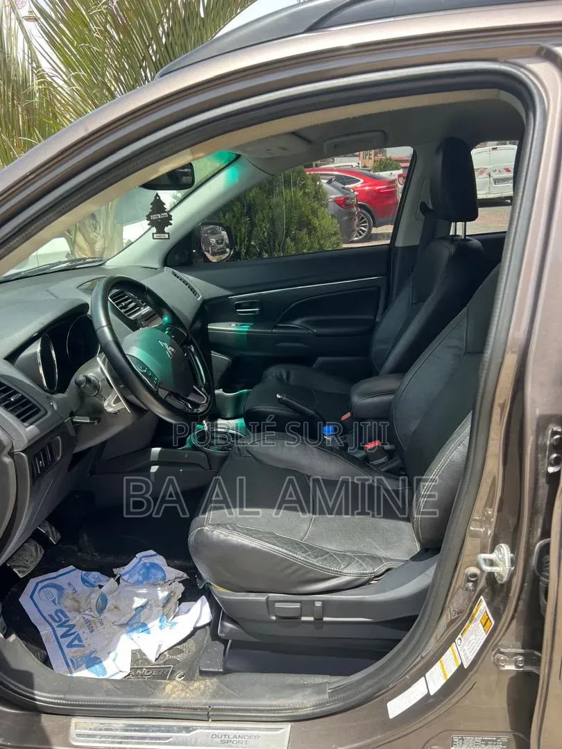 Mitsubishi Outlander 2018 Marron