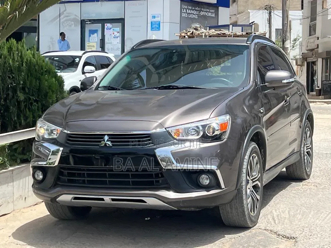 Mitsubishi Outlander 2018 Marron