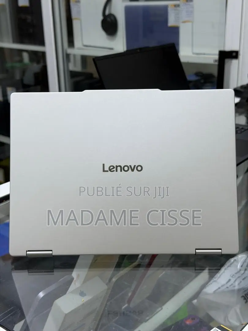 Nouveau Ordinateur portable Lenovo Yoga 7i 16GB AMD Ryzen 7 SSD 1T