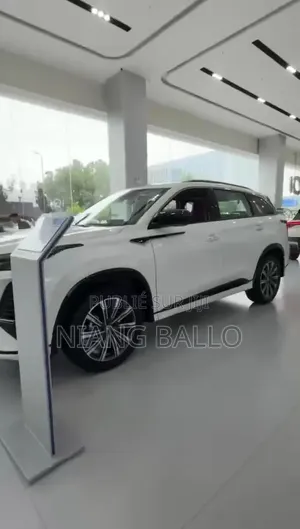 Nouveau Changan UNI-Z 2026 Blanc