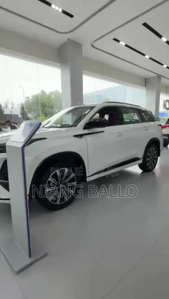 Nouveau Changan UNI-Z 2026 Blanc