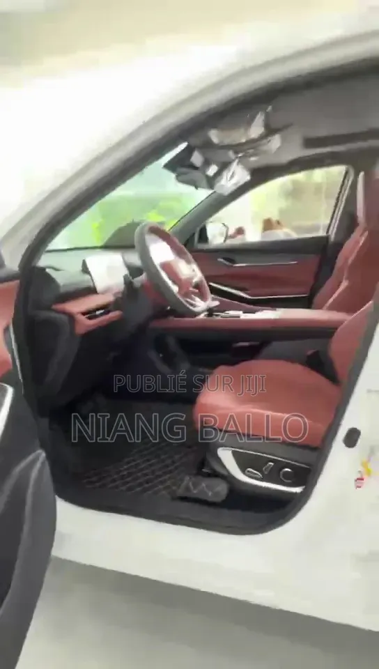 Nouveau Changan UNI-Z 2026 Blanc