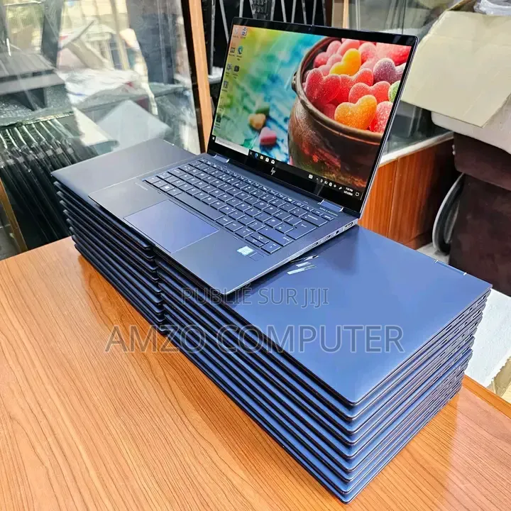 Ordinateur portable HP Dragonfly G1 16GB Intel Core i7 SSD 256GB