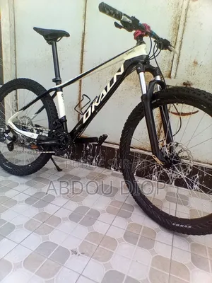 Vélo Venant Taille 27poucc Carbone Disponible