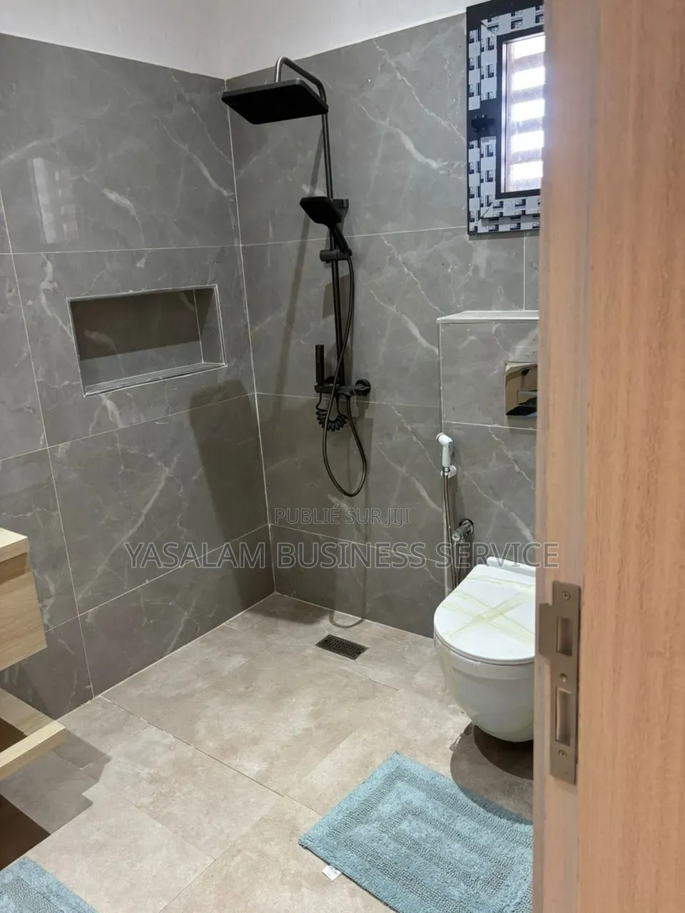 Meublé 7chbre Maison dans Yasalam Business, Dakar Plateau à Vendre