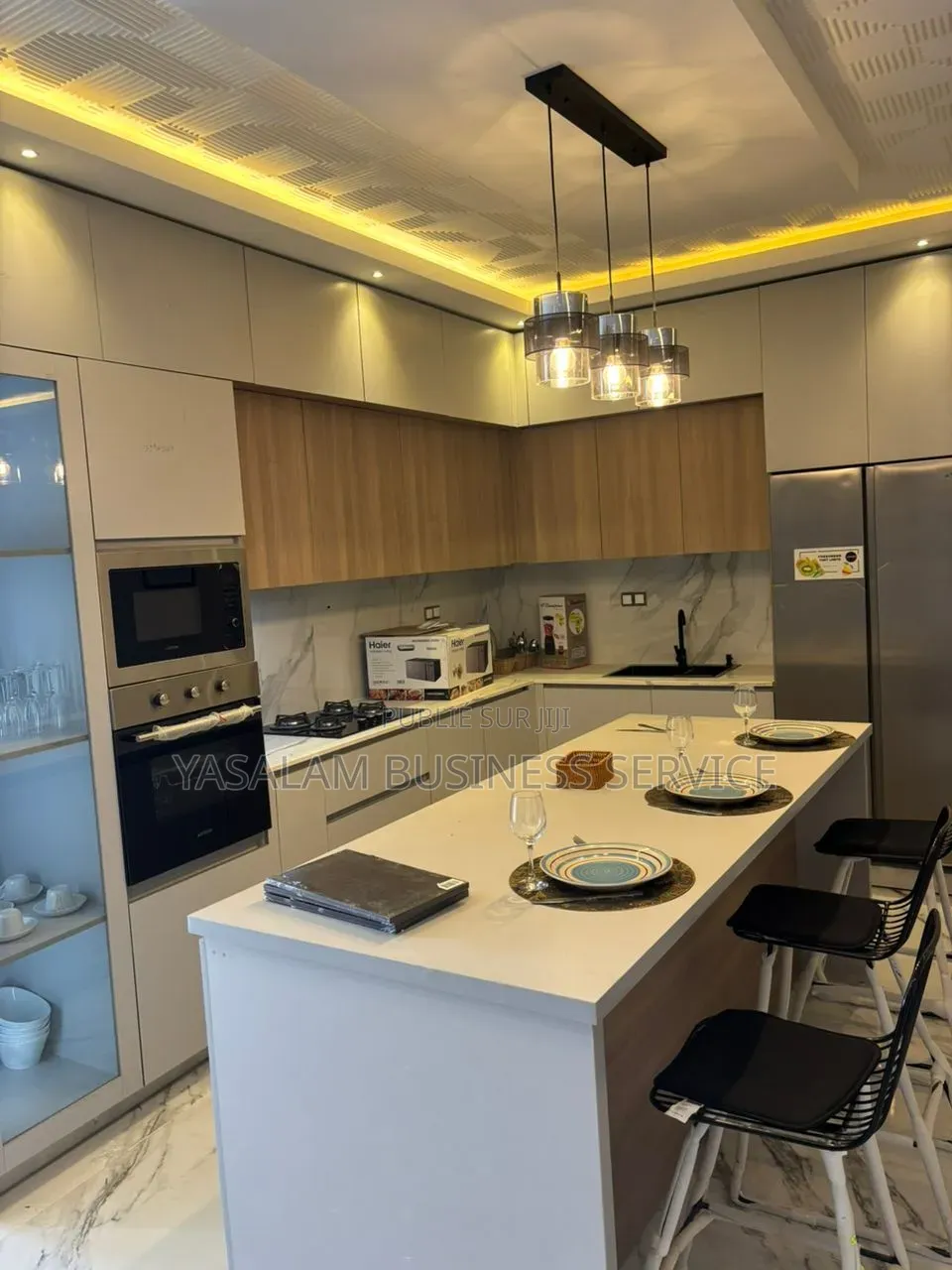 Meublé 7chbre Maison dans Yasalam Business, Dakar Plateau à Vendre
