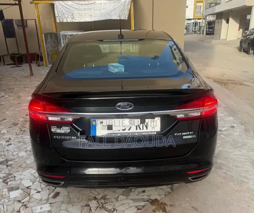 Ford Fusion 2018 Noir