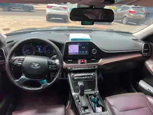 Hyundai Grandeur 2018 Gris