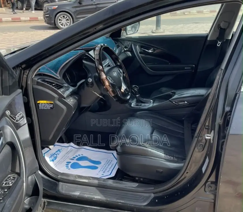 Hyundai Grandeur 2015 Noir