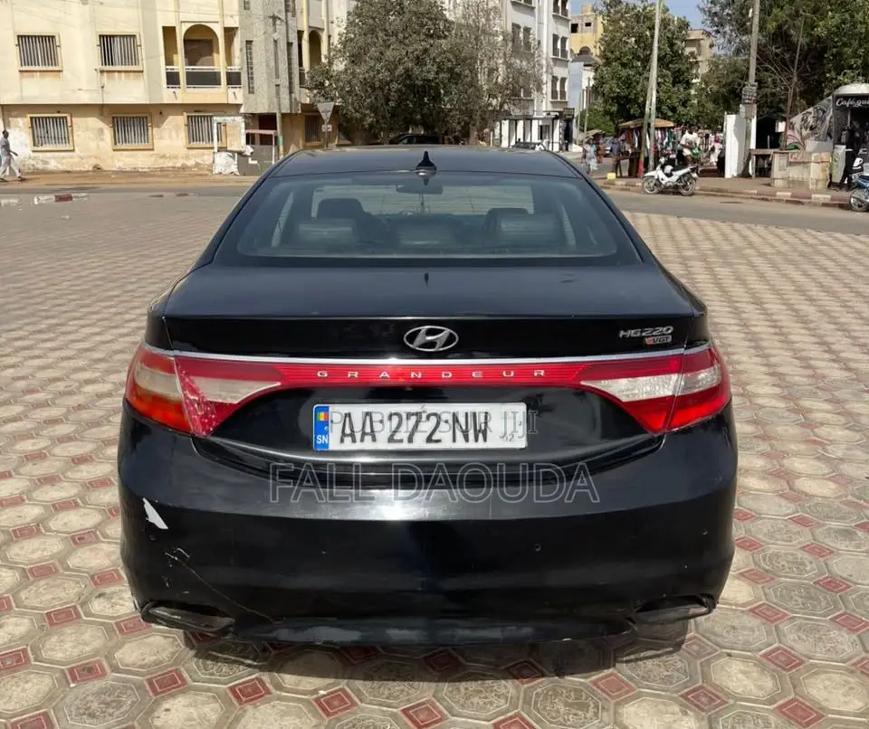 Hyundai Grandeur 2015 Noir