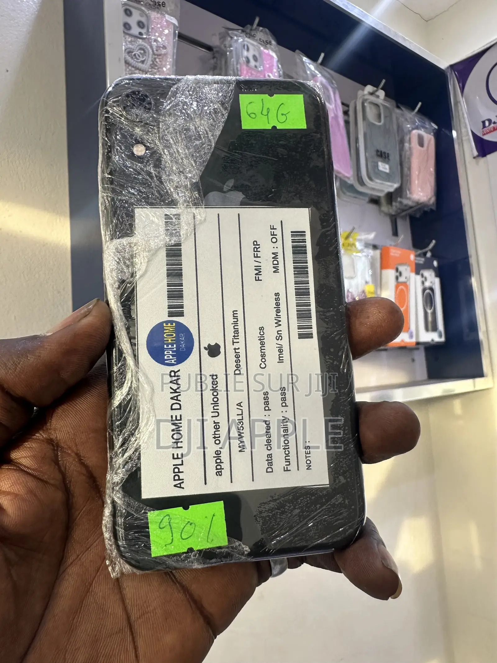 Nouveau Apple iPhone XR 64 GB Noir