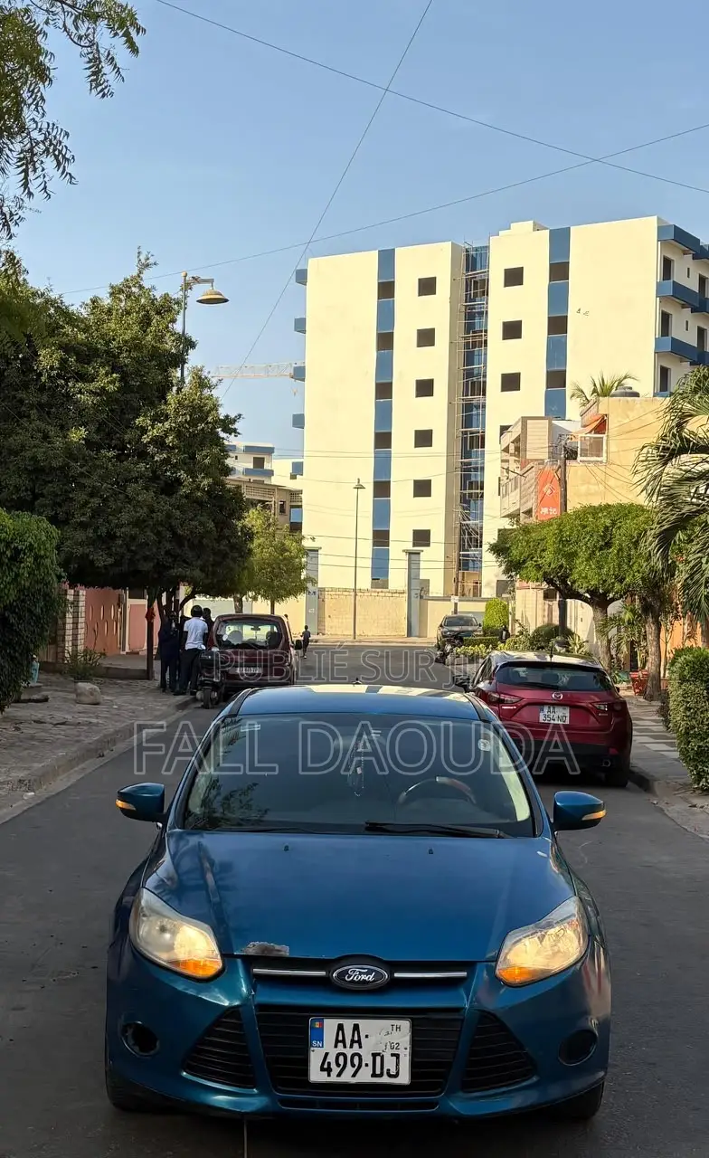 Ford Focus 2013 Bleu
