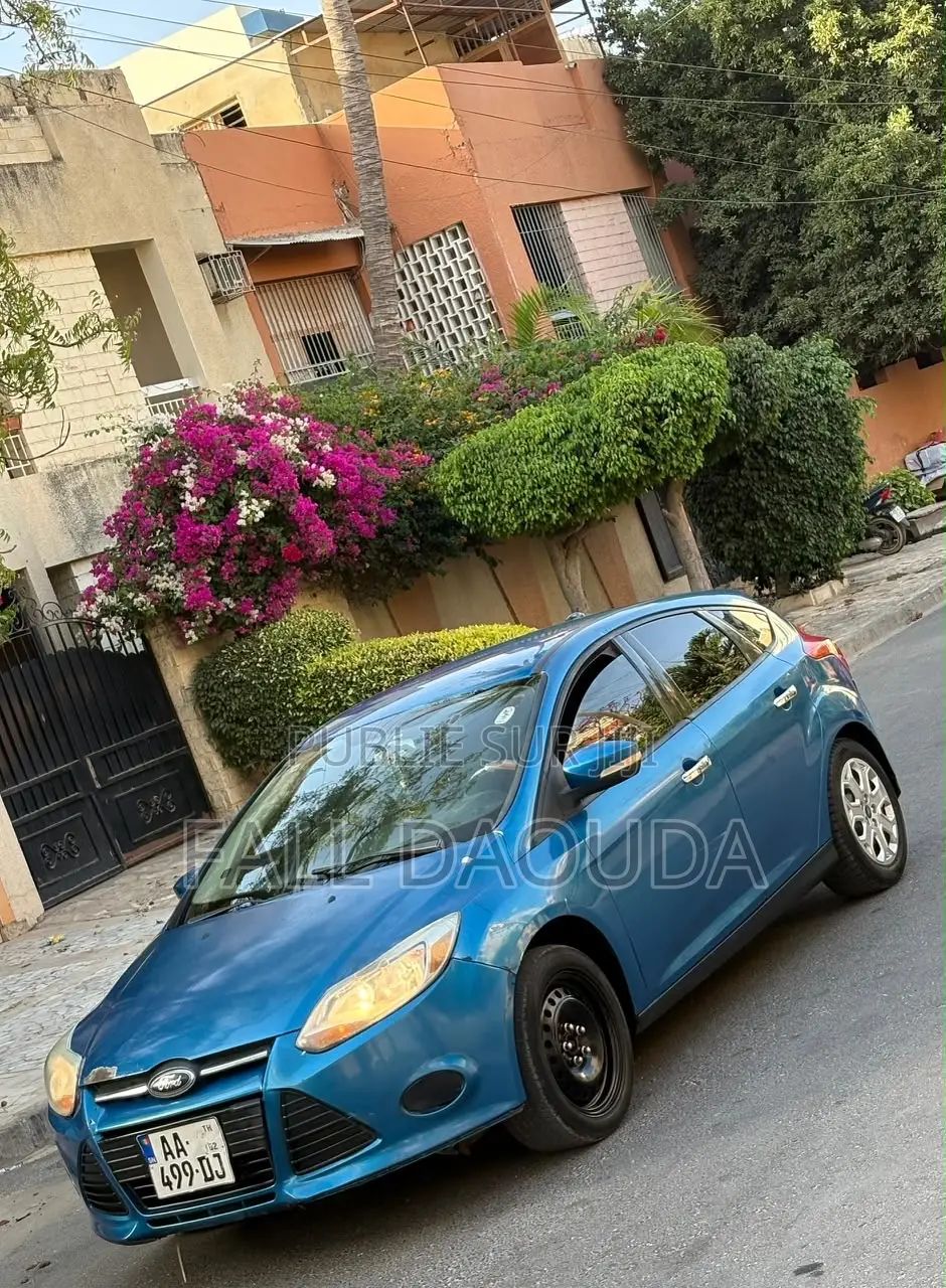 Ford Focus 2013 Bleu